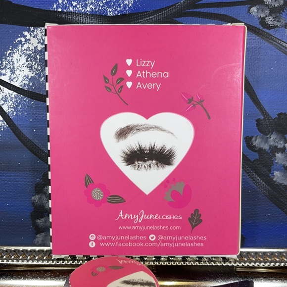 Reusable lashes - Picture 2 of 2